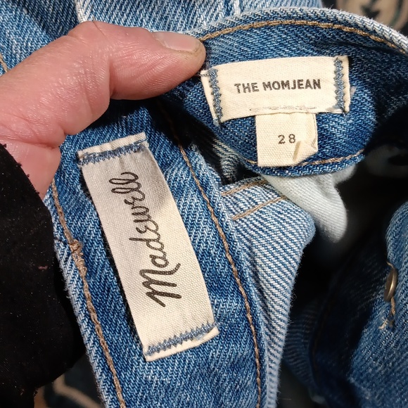 Madewell the mom jean high rise distressed light wash jeans Women's sz 28 - Picture 8 of 10